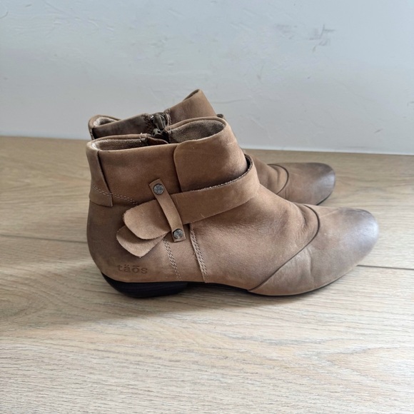 Taos Brown Leather Ankle Booties Size 39 8 - 8.5 - Picture 3 of 5